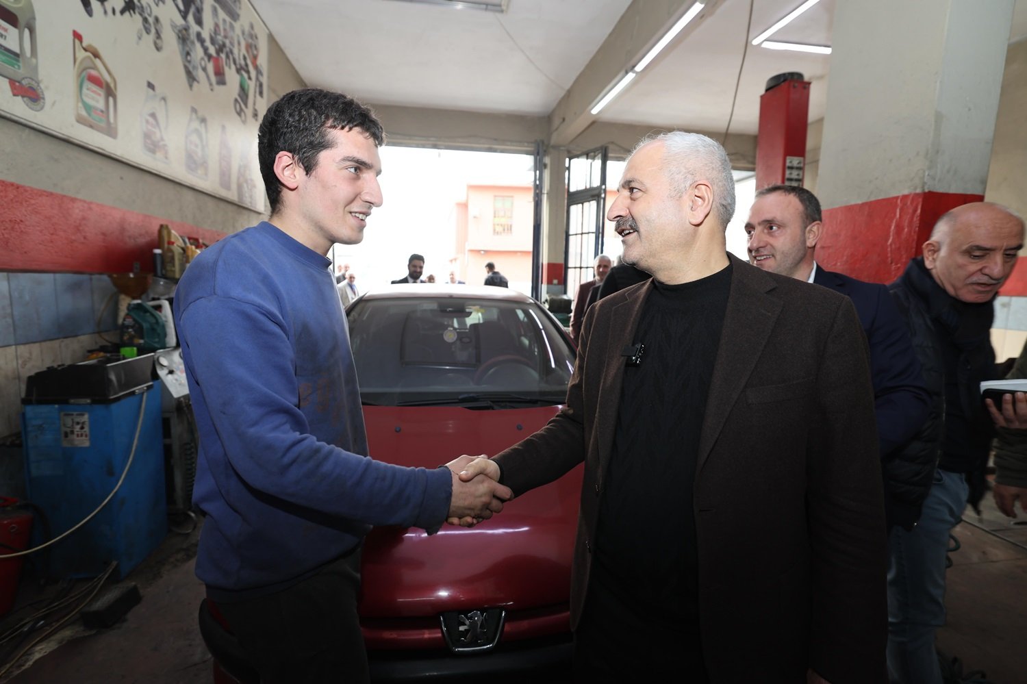 Büyükgöz, “Esnafımızla omuz omuza çalışmayı sürdüreceğiz”