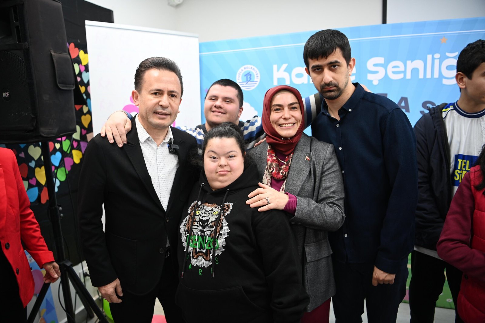 Tuzla’da özel öğrencilerin karne mutluluğu