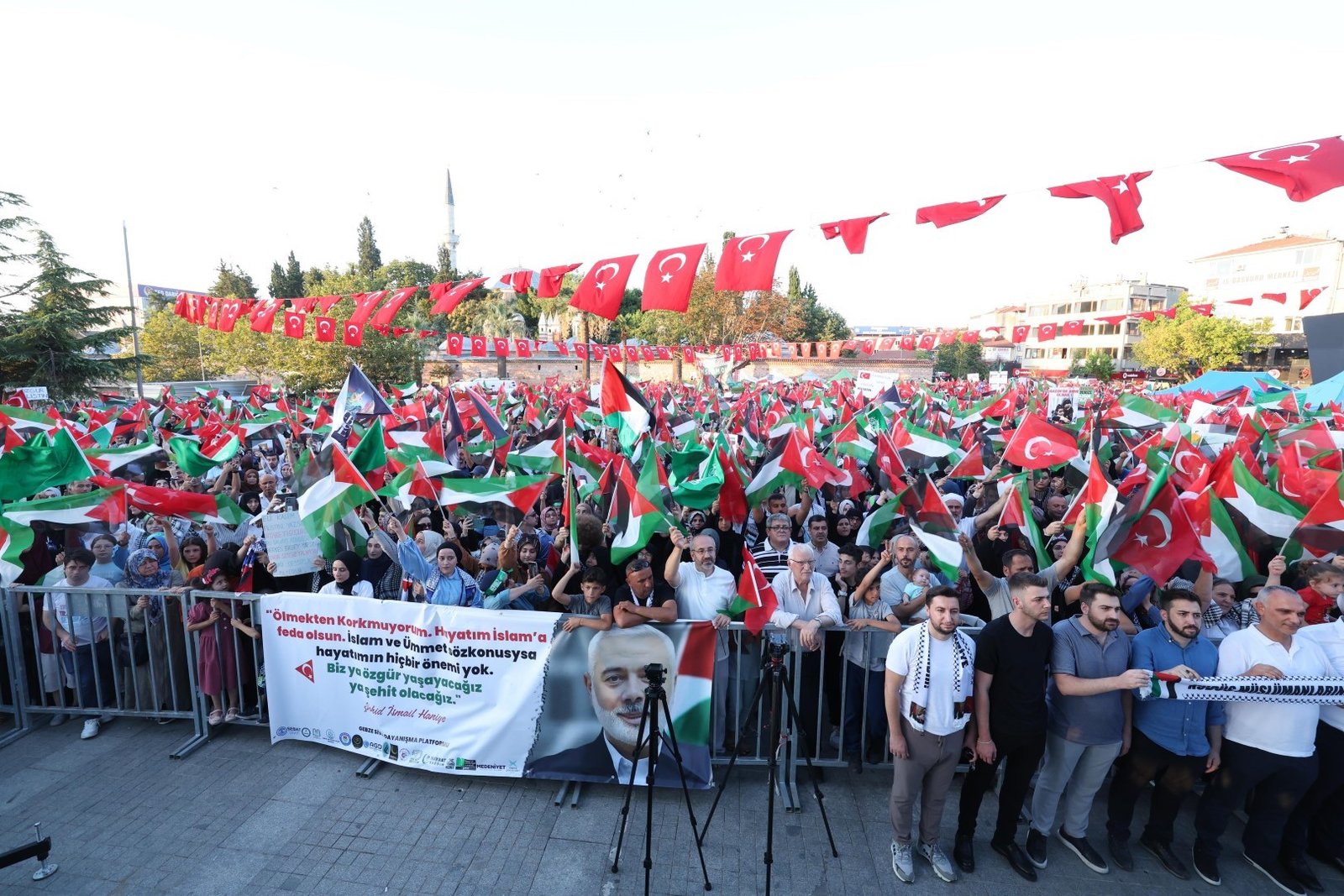 Kocaeli, Şehit Haniye ve Filistin için meydanda