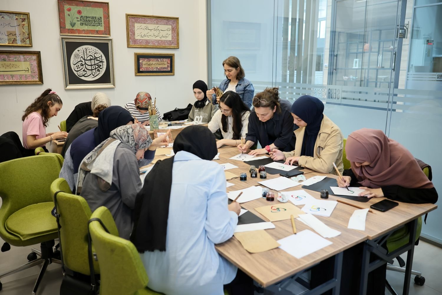 Büyükşehir gençleri sanatla buluşturdu