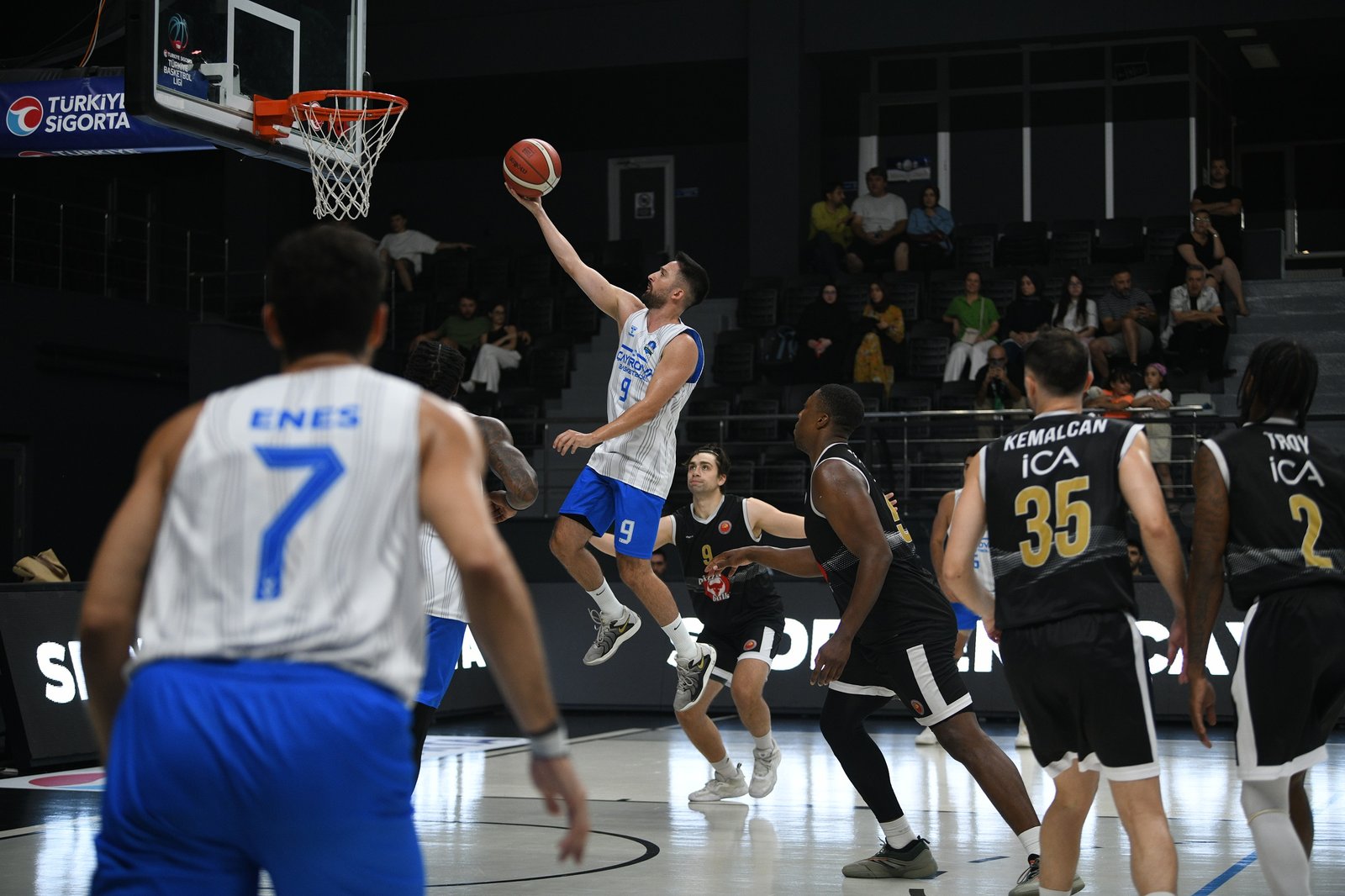 Çayırova Belediyesi, PizzaBulls Cedi Osman’a konuk oluyor