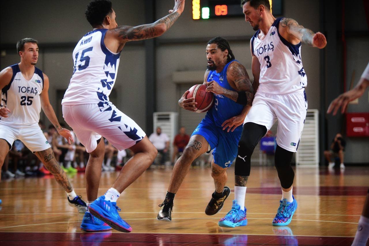 Çayırova Belediyesi, süper lig ekibini yendi