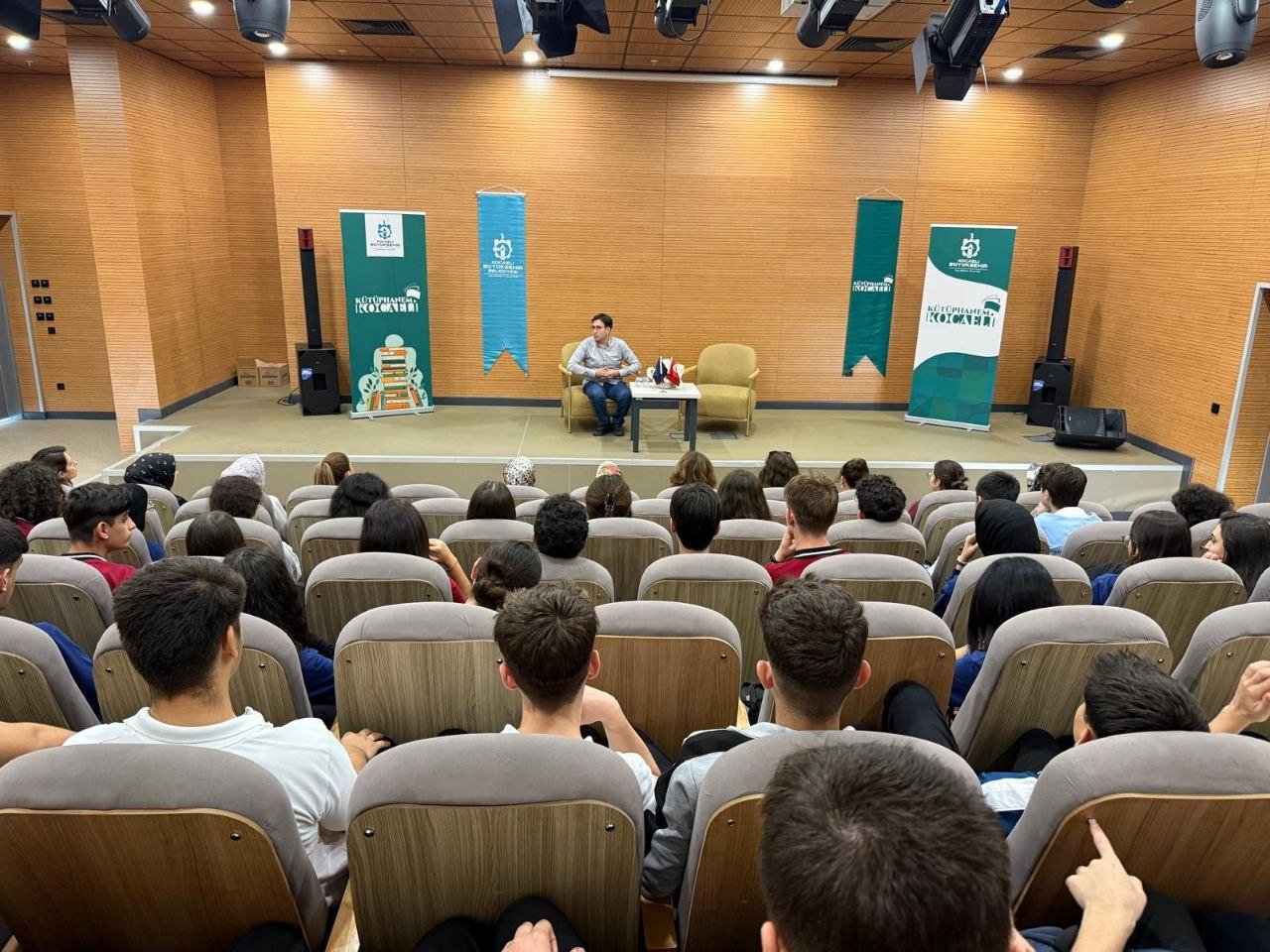 Darıca Kütüphanesi’nde Kitap Fuarı heyecanı