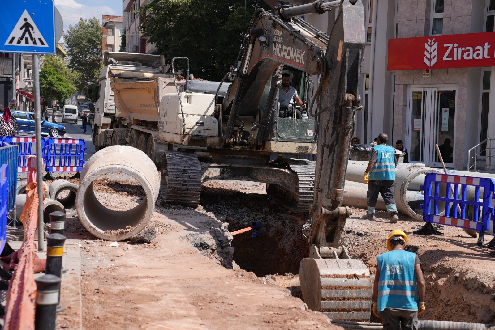 İSU, DARICA’NIN 5 MAHALLESİNDE ALTYAPI ÇALIŞMALARI GERÇEKLEŞTİRİYOR