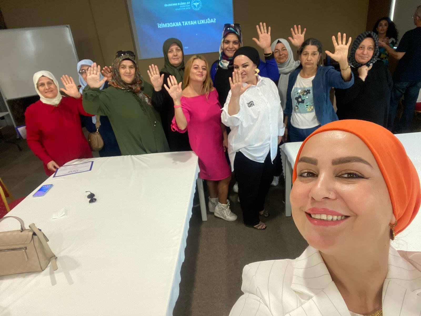 SAĞLIKLI GELECEK İÇİN KADIN