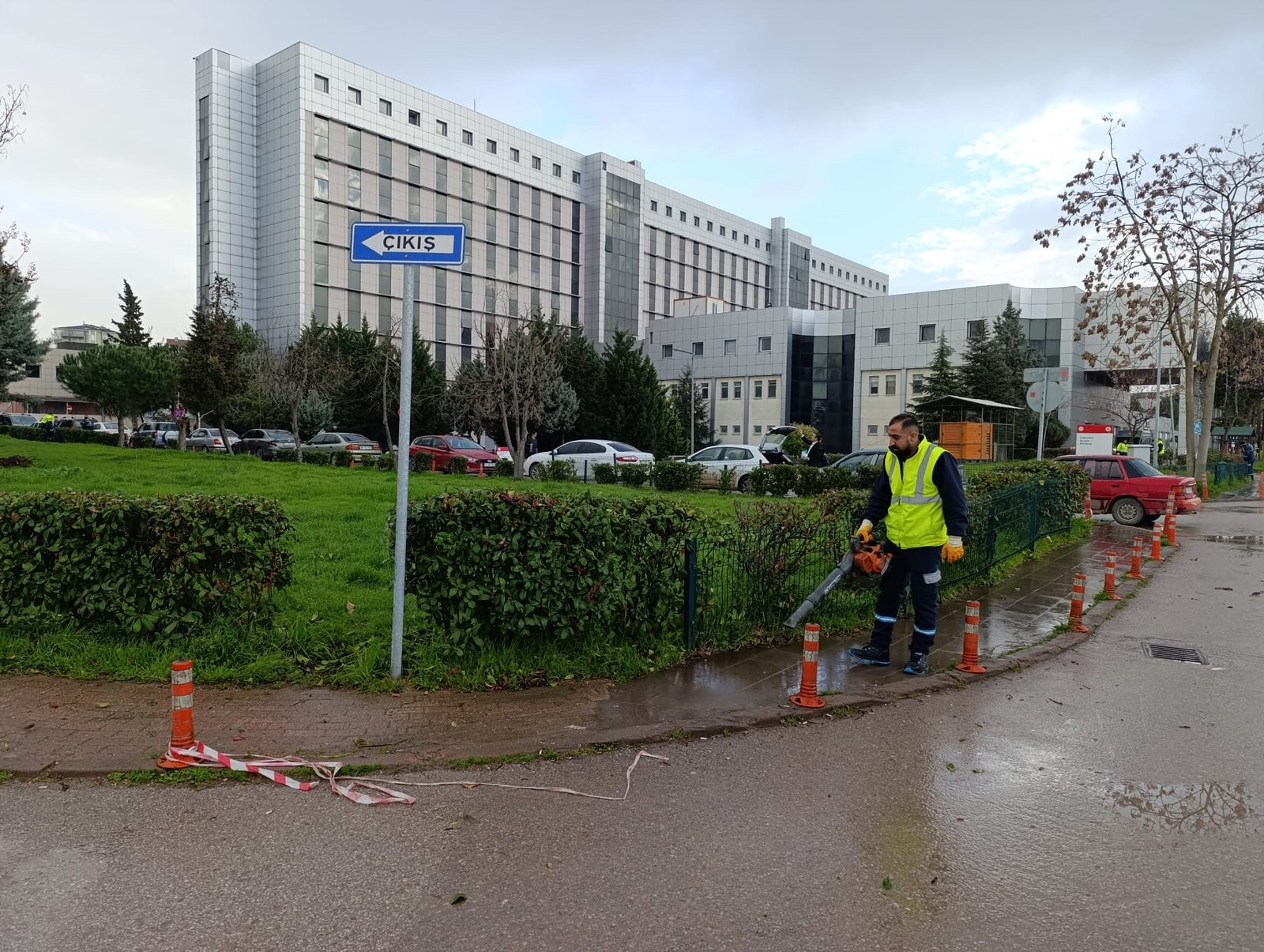 Hastane bahçeleri Büyükşehir’le daha güzel