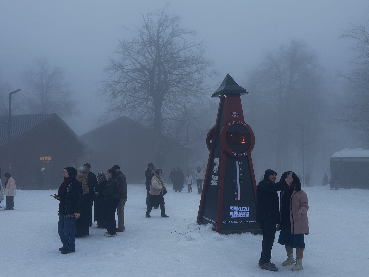 Kuzuyayla’da bayram ve kar sevinci bir arada
