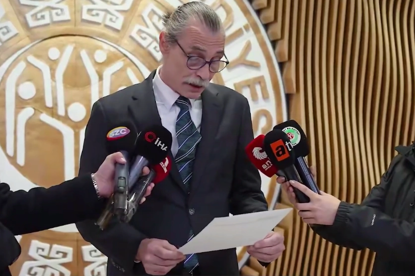 Etimesgut Belediyesi'nden gözaltılarla ilgili açıklama yapıldı.