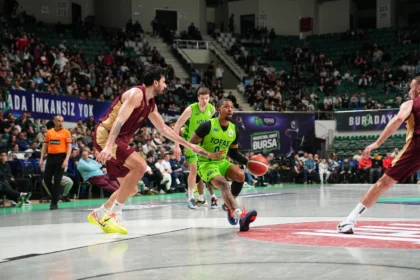 TOFAŞ ve Trabzonspor basketbol takımlarının karşılaştığı maçta TOFAŞ'ın mağlubiyetini gösteren görsel