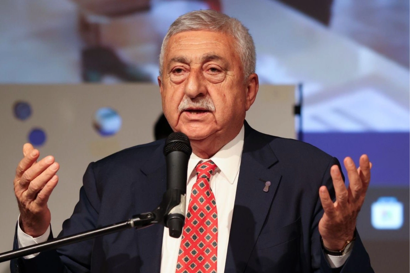 TESK Başkanı Bendevi Palandöken, esnafın artan enerji maliyetleri nedeniyle özel tarife talep ettiğini açıkladı.