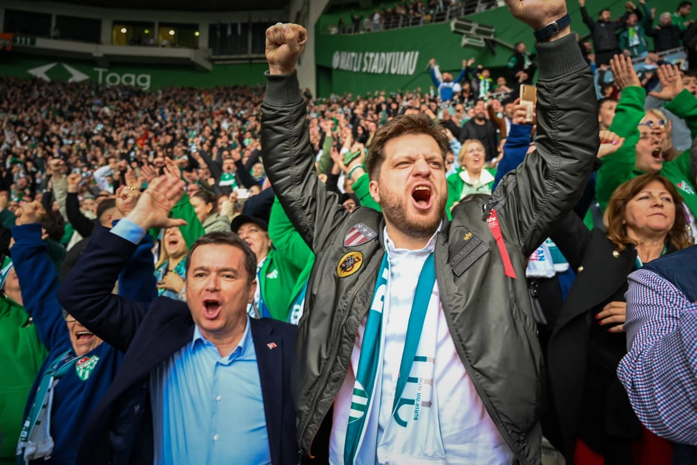 Osmangazi Belediyesi Bursaspor maçında yabancı konukları ve Osmangazilileri ağırladı