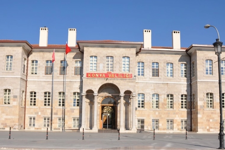 Konya Ereğli'deki öğrenci yurdu çevresinde yaşanan olayda havaya uyarı ateşi açılması