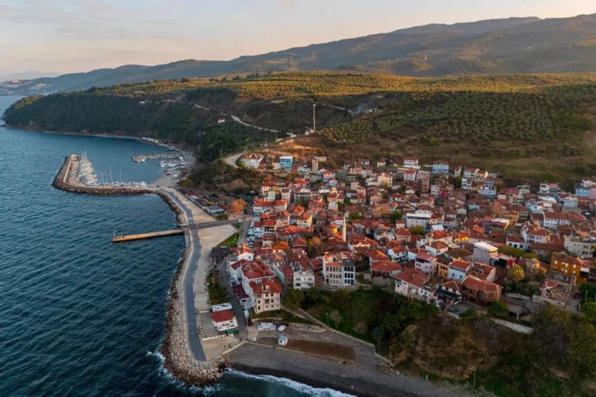 Anayasa Mahkemesi'nin nüfusu azalan belediyelerin köye dönüştürülmesine ilişkin kararı