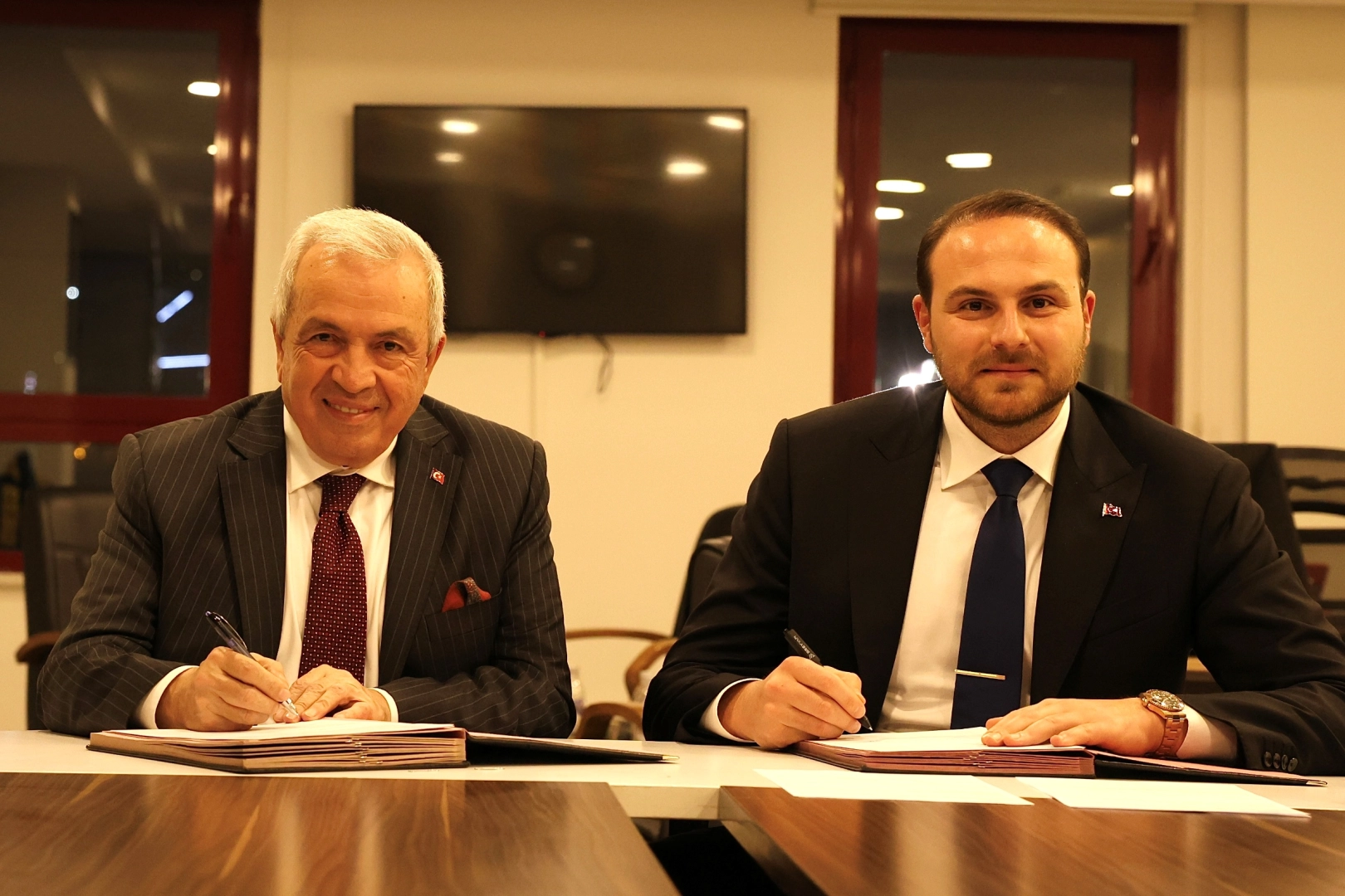 Bursa Nilüfer ilçesine yeni kapalı hentbol salonu için arsa tahsis protokolü imzalandı