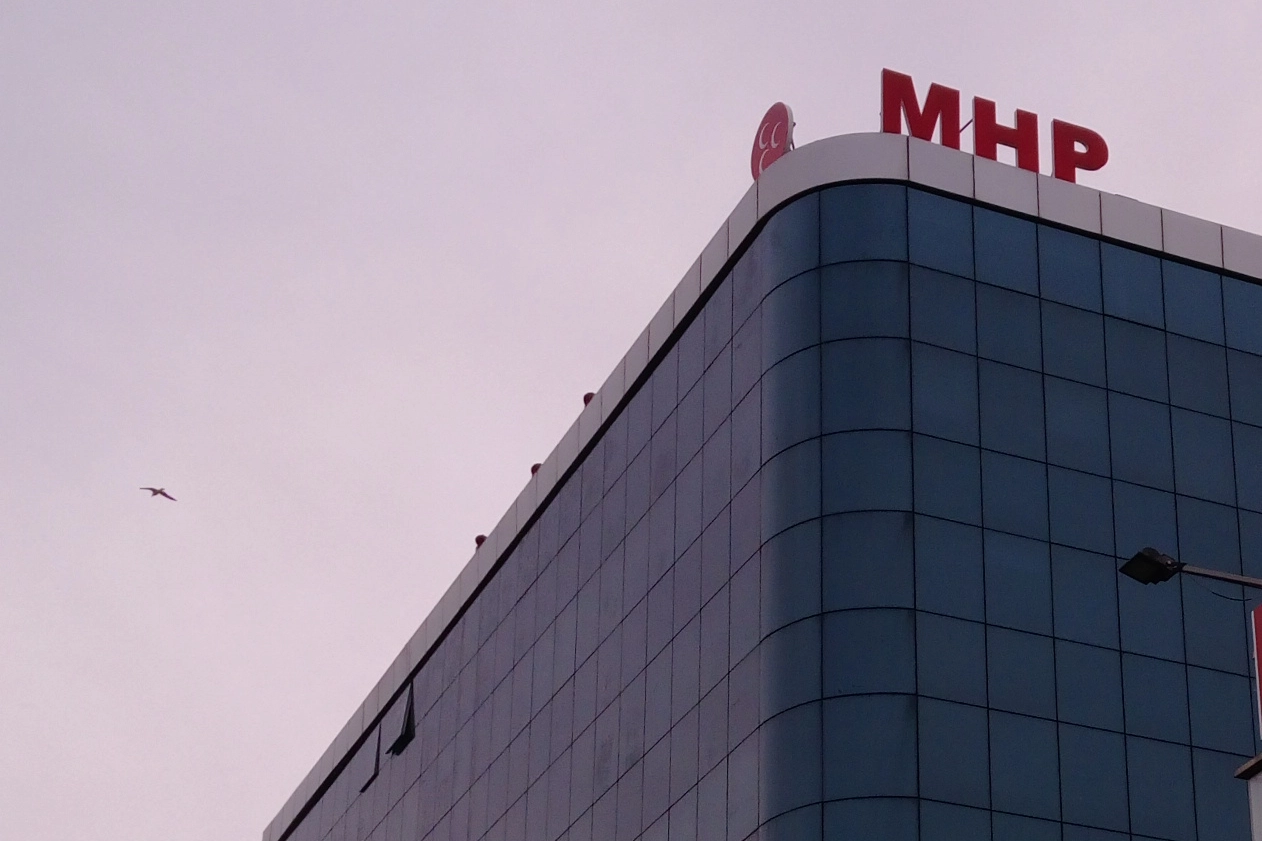MHP İstanbul İl ve İlçe Teşkilatlarının Feshedildiğine Dair Açıklama