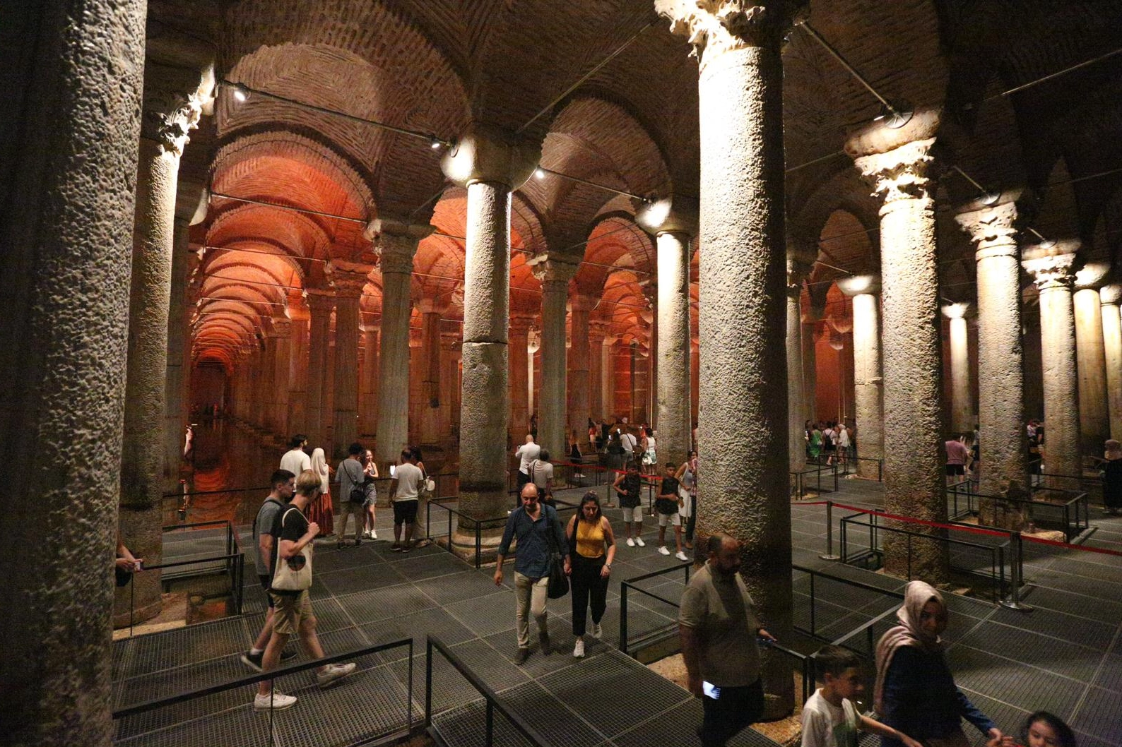 Yerebatan Sarnıcı mülkiyet krizi: İBB Vakıflar Genel Müdürlüğü'ne devir kararına karşı hukuki mücadele veriyor