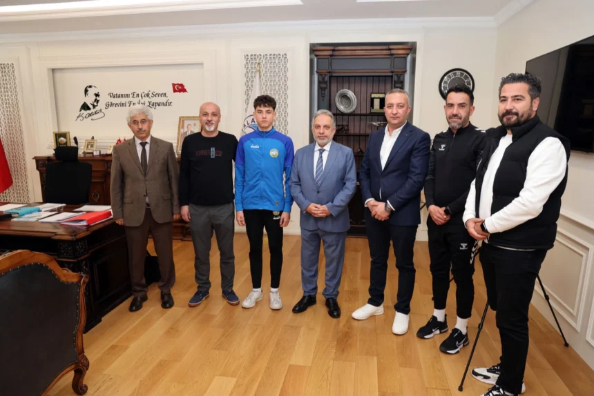 Talas Belediyespor altyapısından Necati Yılmaz, U14 Milli Takım seçmelerinde başarı gösterdi.