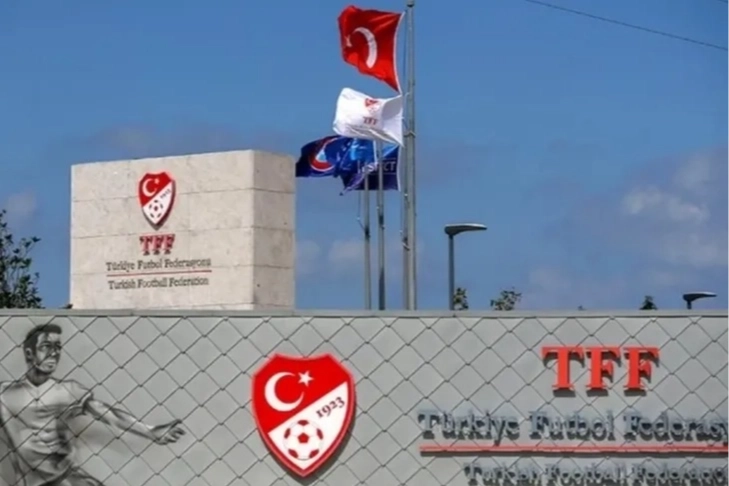 Türkiye Futbol Federasyonu (TFF) tarafından yapılan 59 disiplin sevkini gösteren görsel.