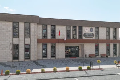 Melikgazi ilçesinde yeni inşa edilen aile sağlığı merkezi binası