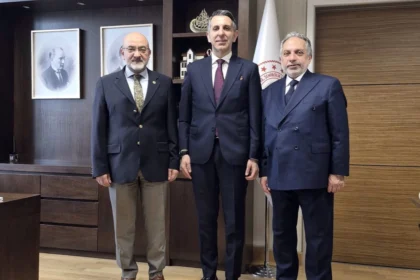 Talas Belediye Başkanı Mustafa Yalçın ve Milletvekili Dr. Murat Cahid Cıngı'nın Ankara'da Çevre Ajansı yetkilileriyle Talas İklim Müzesi projesi için görüşmesi