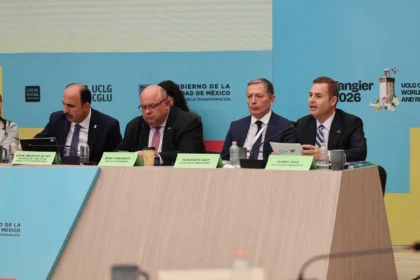 Balıkesir ve Mexico City belediye başkanları, kardeş şehir anlaşması imzalarken