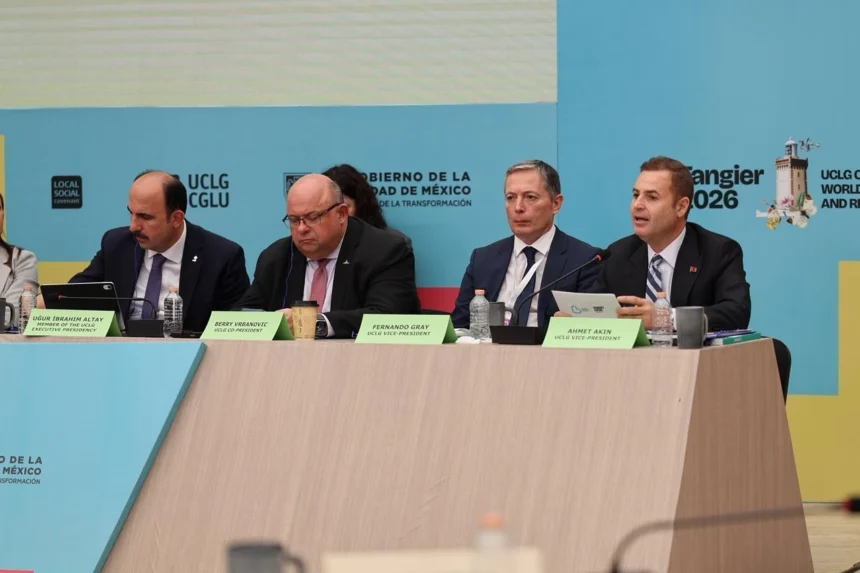 Balıkesir ve Mexico City belediye başkanları, kardeş şehir anlaşması imzalarken