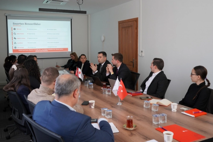 İletişim Başkanlığı personeline Antalya'da yapay zekâ eğitimi veriliyor