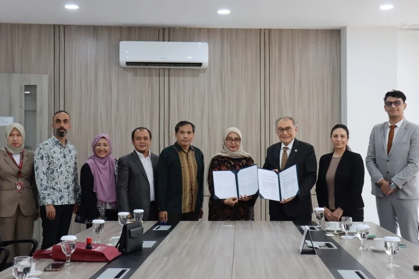 Prof. Dr. Nevzat Tarhan Endonezya'da bilim ve irfan köprüsü kuruyor