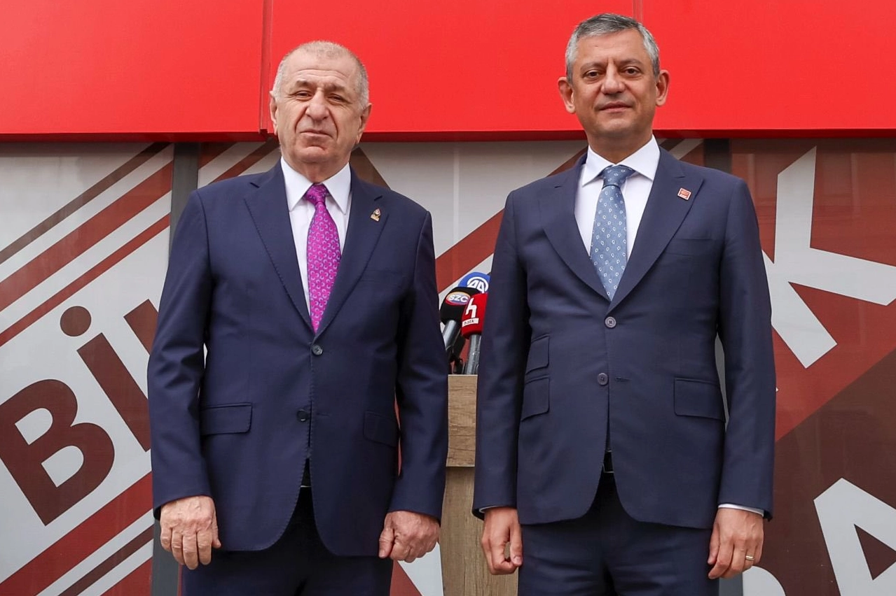 Özgür Özel ve Ümit Özdağ'ın siyasi görüşmesi