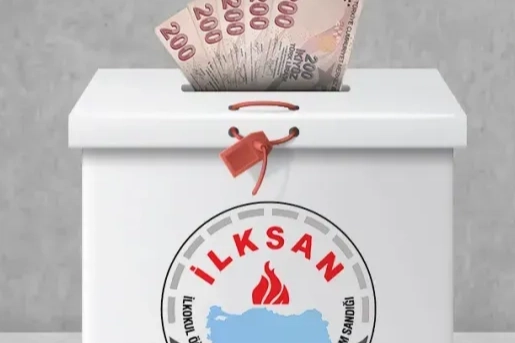 İLKSAN'da öğretmenlerin aidat ve emekli yardımı haklarına ilişkin yapılan yeni düzenlemeleri gösteren kapak görseli.