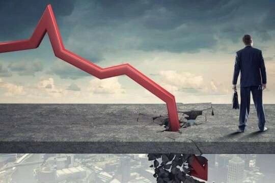 Küresel ve Türkiye'deki şirket iflas artış oranlarını gösteren grafik