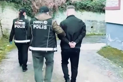 Türkiye genelinde 67 ilde düzenlenen uyuşturucu operasyonunda gözaltına alınan şüpheliler