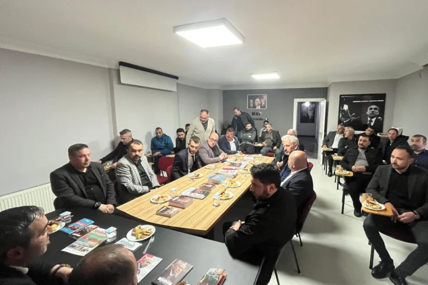 MHP Bilecik İl Başkanı İbrahim Bağ ve teşkilat üyeleri