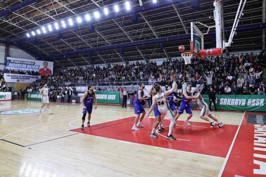 Sakaryaspor Basketbol Takımı, Kütahya Belediyespor ile yarı final maçına hazırlanıyor