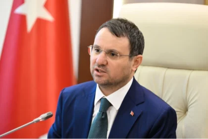 Adalet Bakanı Akın Gürlek, okul saldırıları sonrası dijital operasyonlar hakkında açıklama yapıyor.