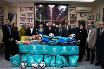 Kocaeli ve İskeçe Türk Birliği sporcuları dostluk maçı için bir araya geliyor.