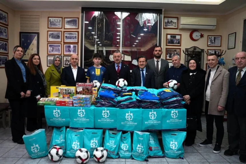 Kocaeli ve İskeçe Türk Birliği sporcuları dostluk maçı için bir araya geliyor.