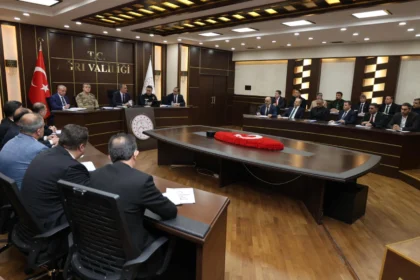 Ağrı'da okul ve yurt güvenliği toplantısı yapıldı.