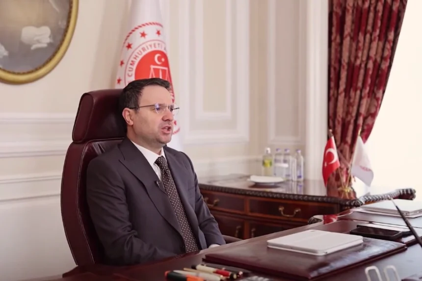 Adalet Bakanı Akın Gürlek, yargı süreçlerinde etkinliğin arttığını ve hedefin daha hızlı adalet olduğunu belirtti.