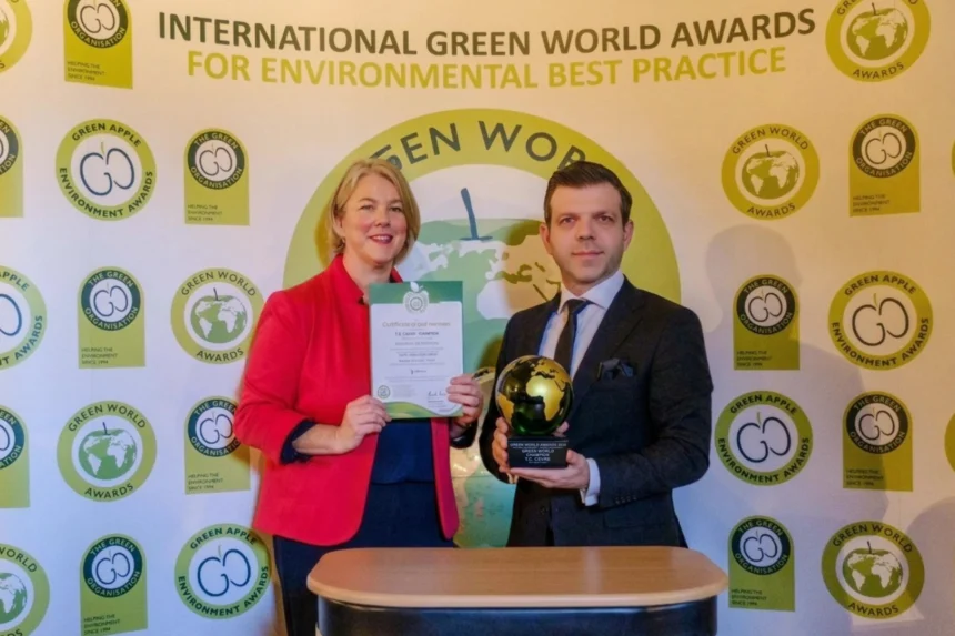 Emine Erdoğan'ın himayesindeki Sıfır Atık Projesi, Galler'de 'Yeşil Dünya Şampiyonu' ödülünü aldı.