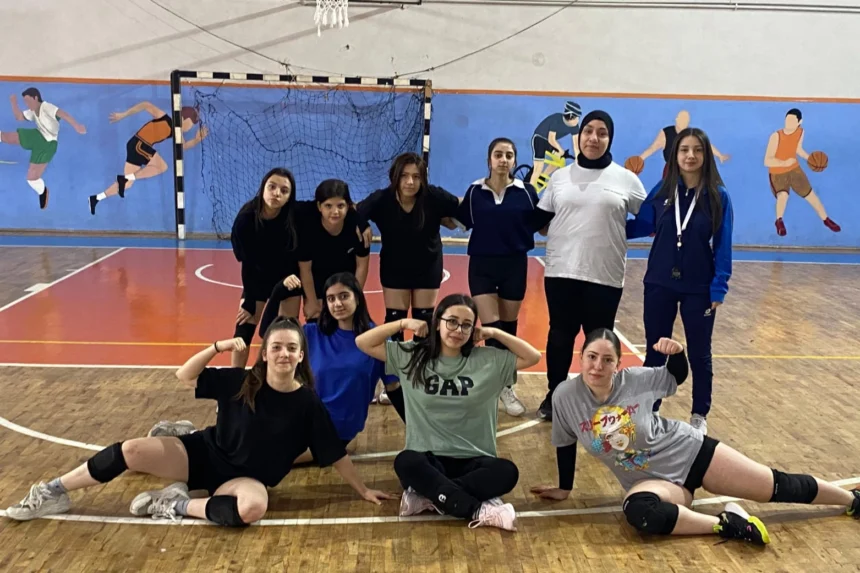 Bursa Dağgücüspor ücretsiz voleybol ve basketbol etkinliği