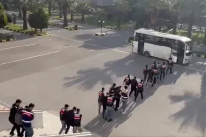 DEAŞ operasyonu kapsamında yakalanan şüpheliler