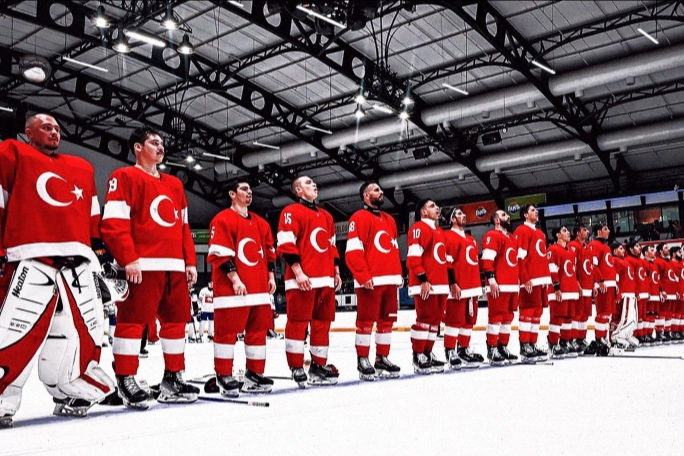 Cumhurbaşkanı Erdoğan'dan Buz Hokeyi Millilerine altın madalya tebriği