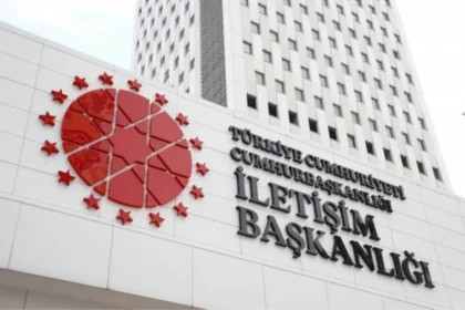 İletişim Başkanlığı kamu internet sitelerini yapay zekâ uyumlu hale getiriyor