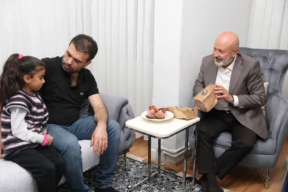 Kocasinan Belediyesi tarafından çölyak hastalarına ulaştırılan glütensiz ürün paketleri