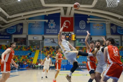 Konya Büyükşehir Belediyespor'un Türkiye Basketbol Ligi play-off çeyrek finalindeki rakibi Fenerbahçe Koleji Rams oldu