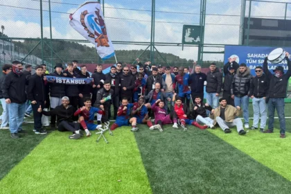 Trabzon Büyükşehir Ampute Futbol Takımı oyuncuları sevinç anında