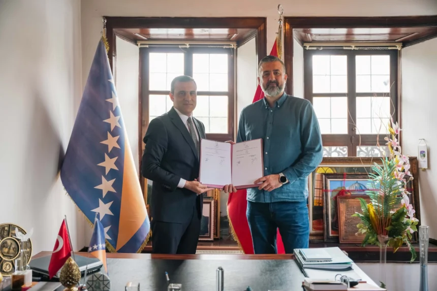 Konya Büyükşehir Belediyespor ve Bosna Hersek'ten KK Realway takımları arasında basketbol altyapı iş birliği protokolü imzalandı.