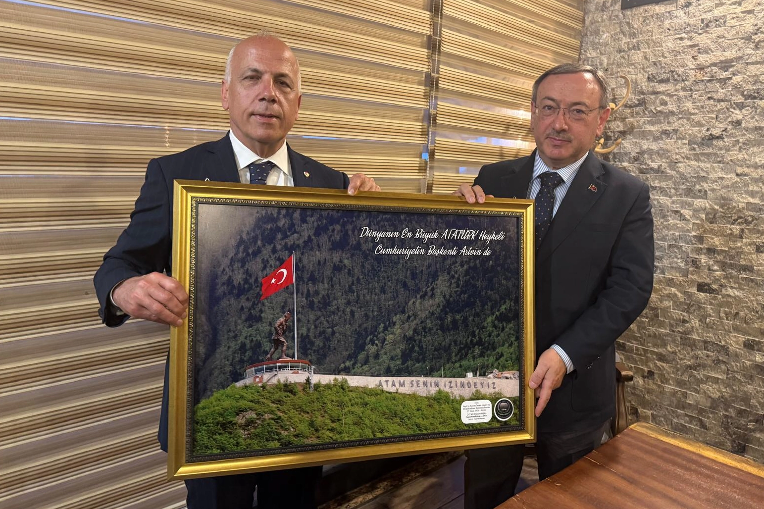 ÇAYKUR Genel Müdürü Yusuf Ziya Alim, çay sektör temsilcileriyle bir araya geldi.