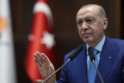 Cumhurbaşkanı Erdoğan AK Parti grup toplantısında birlik ve kardeşlik mesajı veriyor